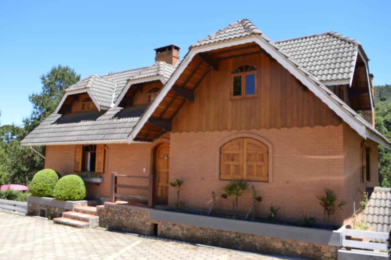 Serras De Inn 4*